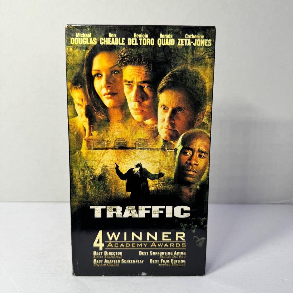Traffic VHS 2000 Movie Michael Douglas Benicio Del Toro Steven Soderbergh Drama‎